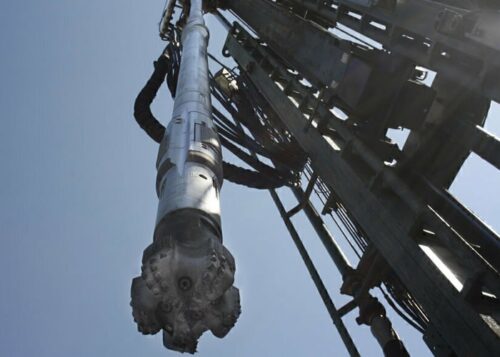 chains of oil industry
